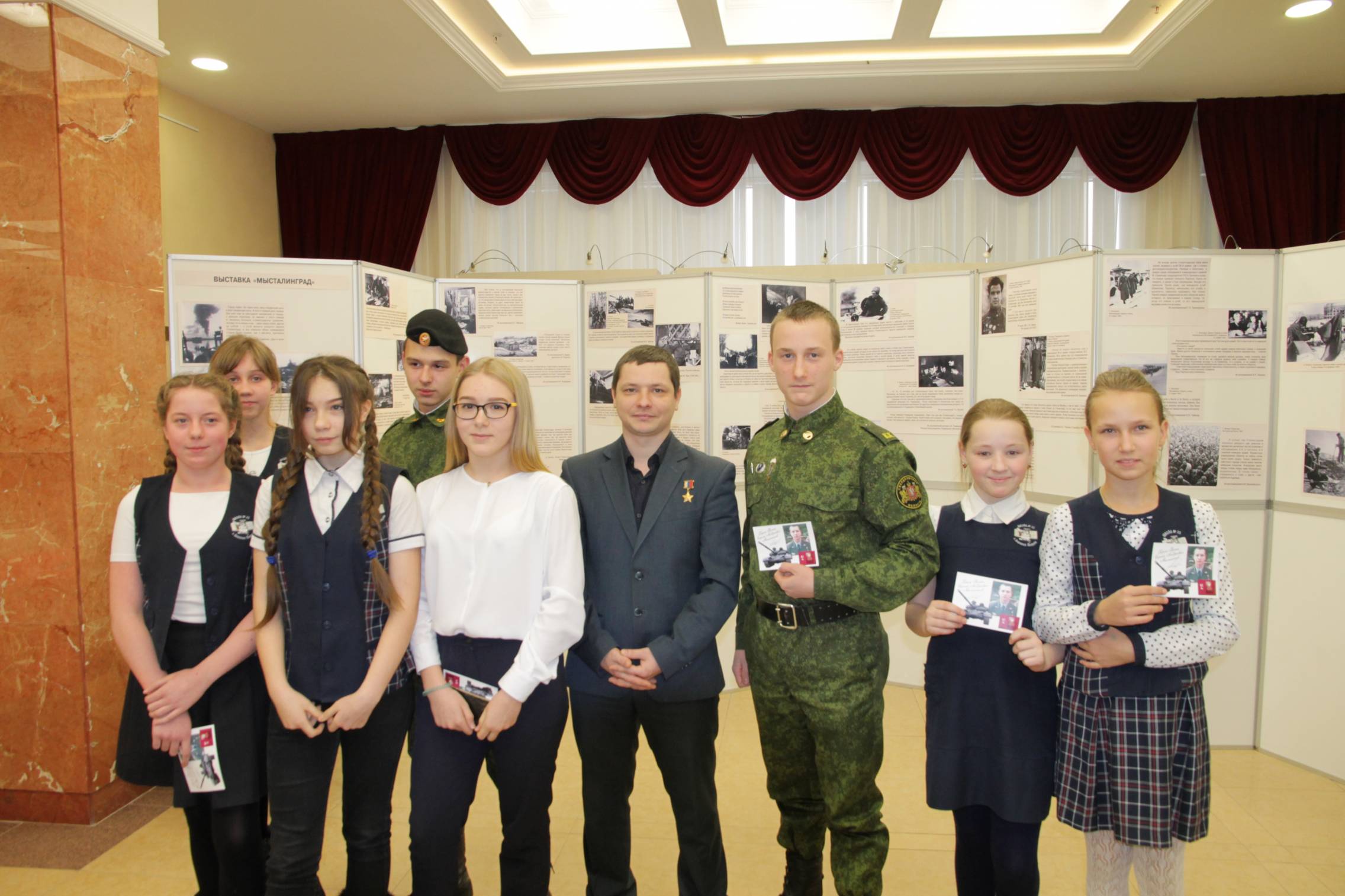 Школьники и кадеты из Верхней Пышмы встретились с Героем России