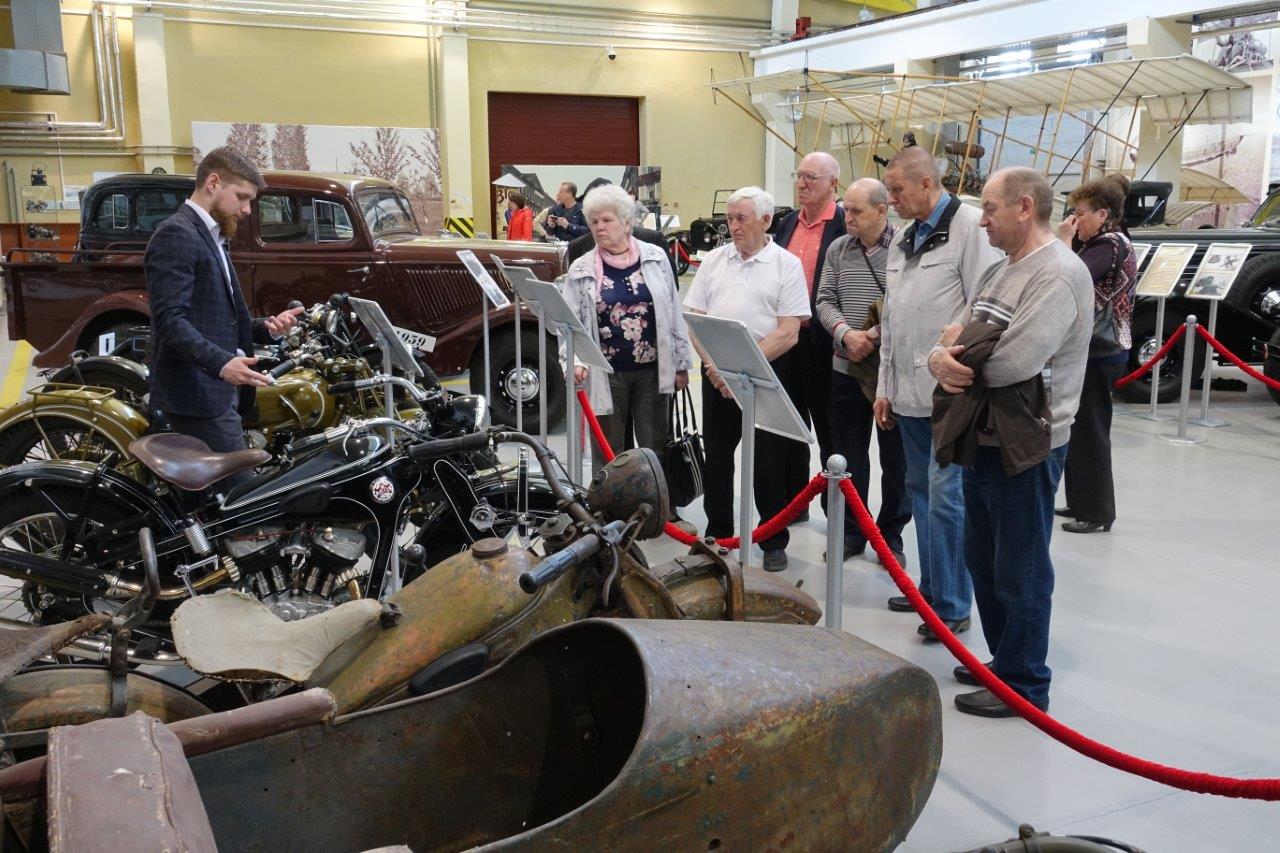 Накануне 9 Мая в музее автотехники УГМК открылась выставка «Моторы Победы»